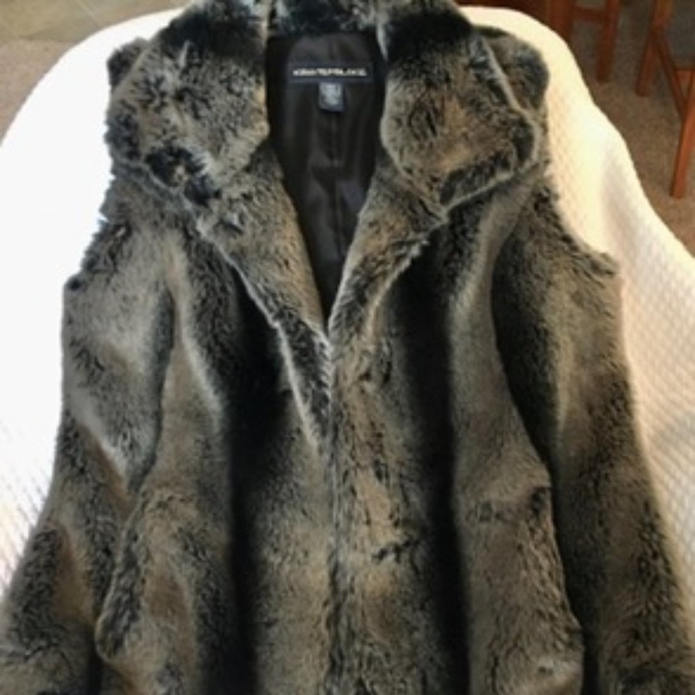 Faux Fur Vest Size Medium